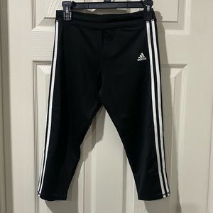 Girls cropped Adidas pants. SzXL. $10